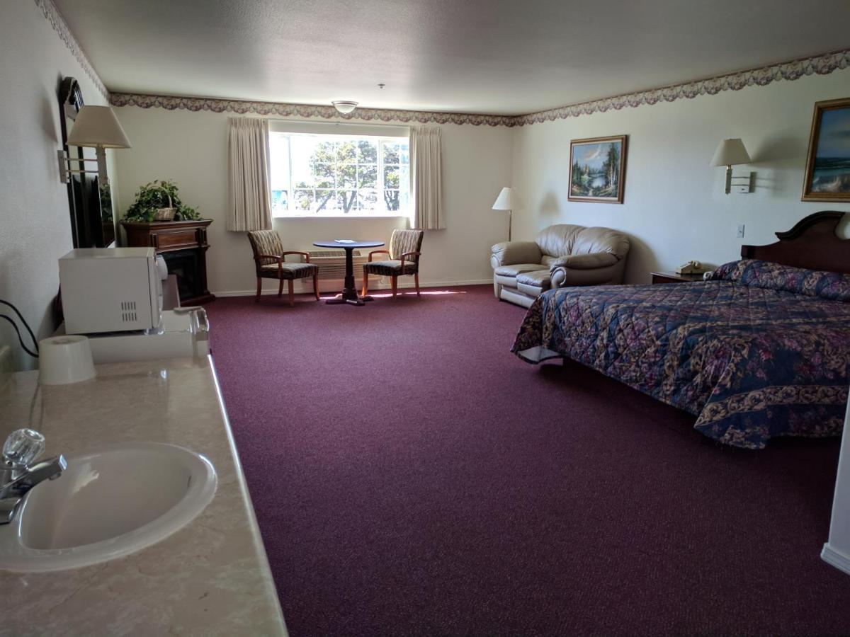 Lighthouse Inn Crescent City Dış mekan fotoğraf