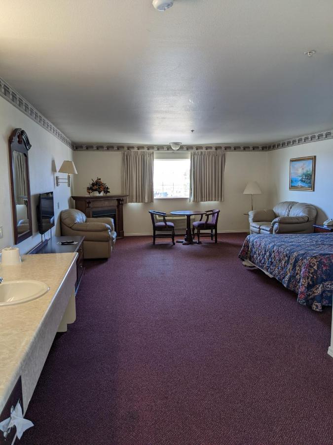 Lighthouse Inn Crescent City Dış mekan fotoğraf