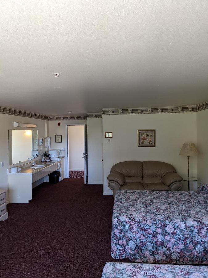 Lighthouse Inn Crescent City Dış mekan fotoğraf