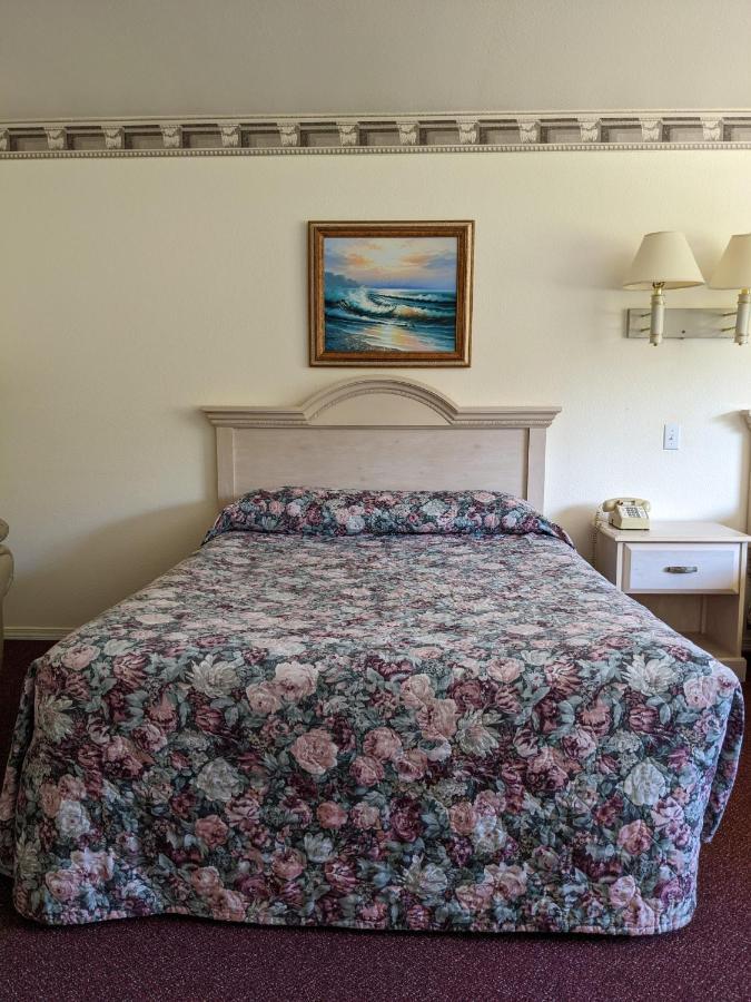 Lighthouse Inn Crescent City Dış mekan fotoğraf