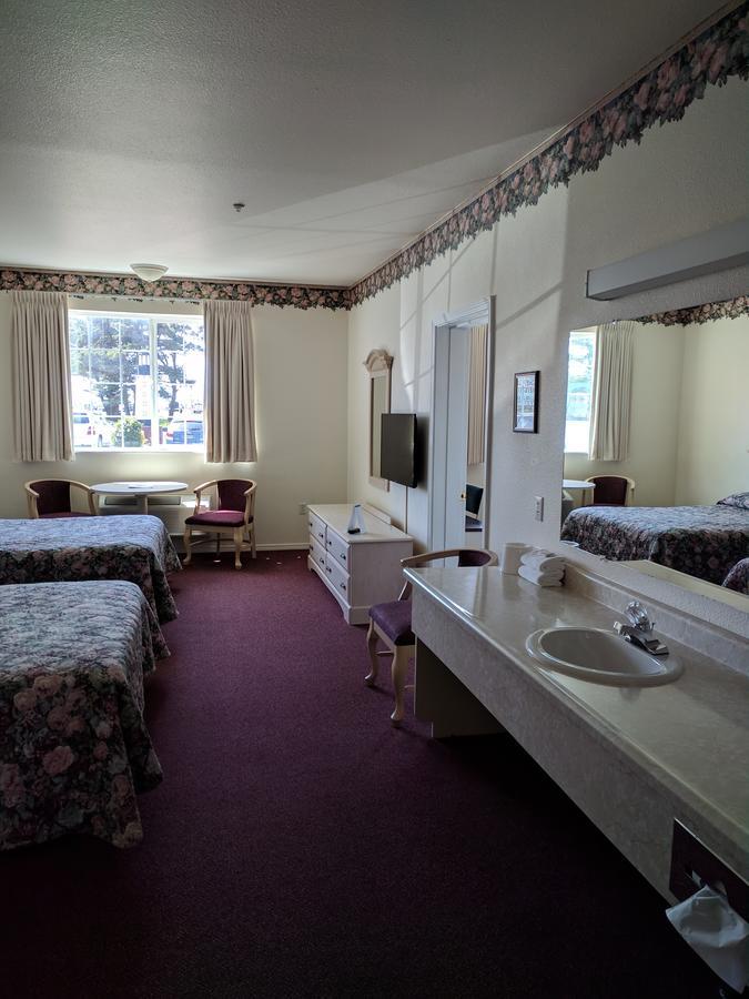 Lighthouse Inn Crescent City Dış mekan fotoğraf